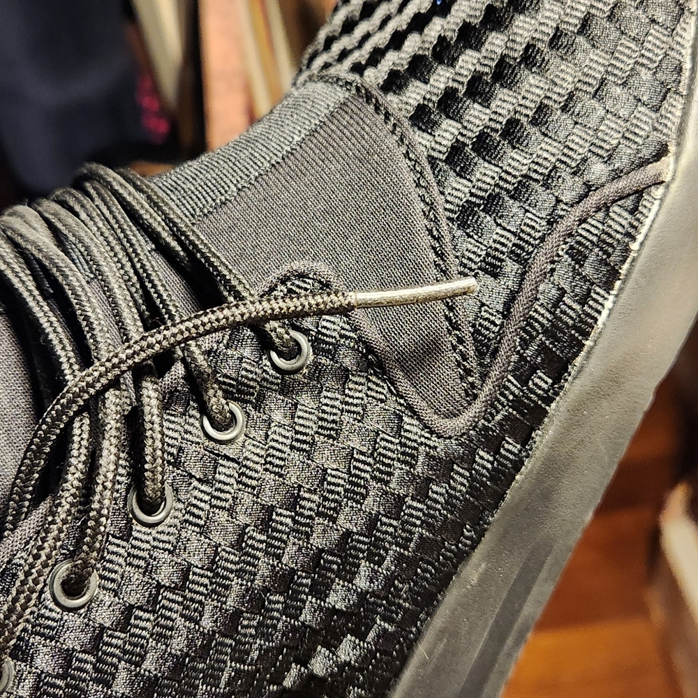 Jordan Basket Weave Sneakers - Picture 3 of 16